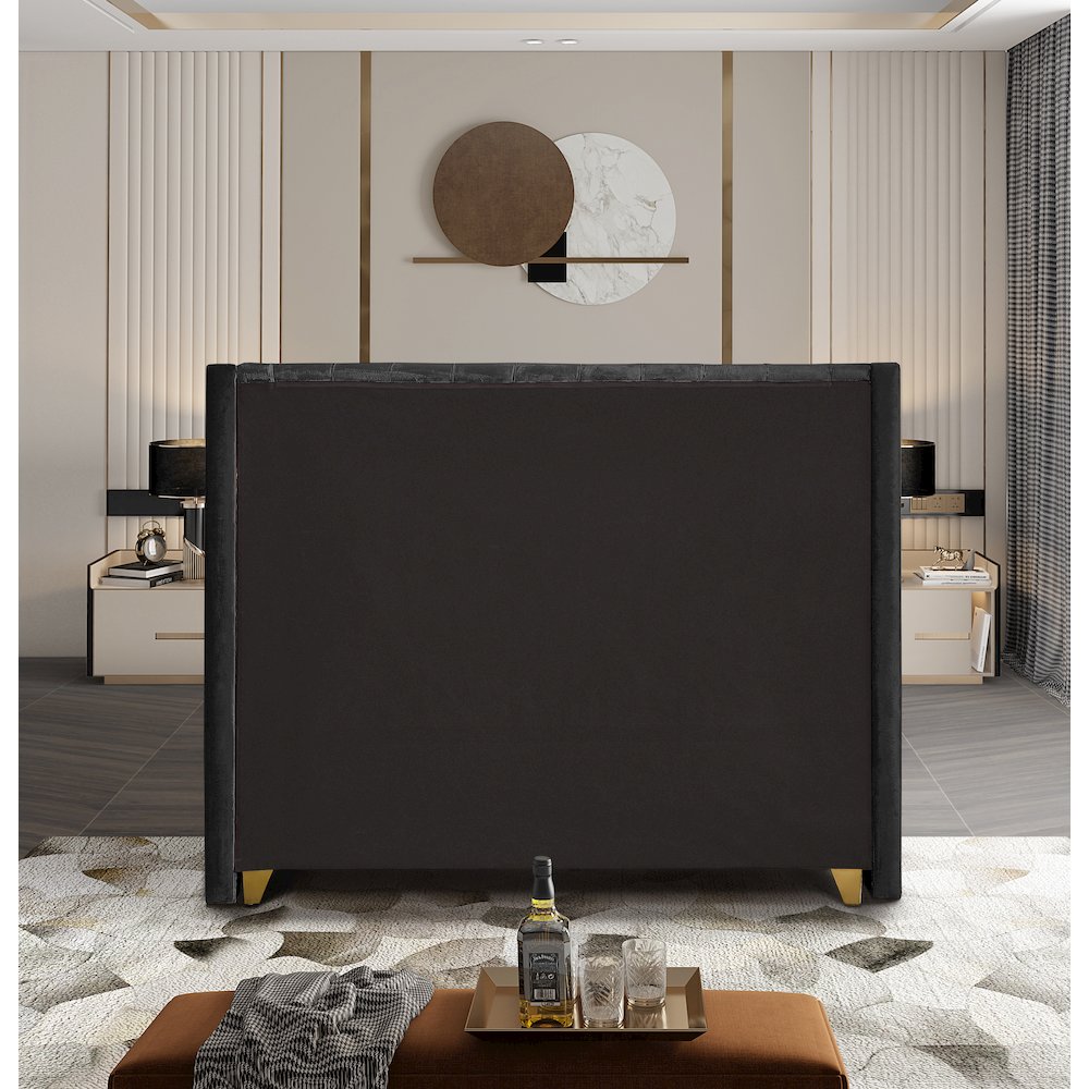 Barolo Black Velvet Queen Bed