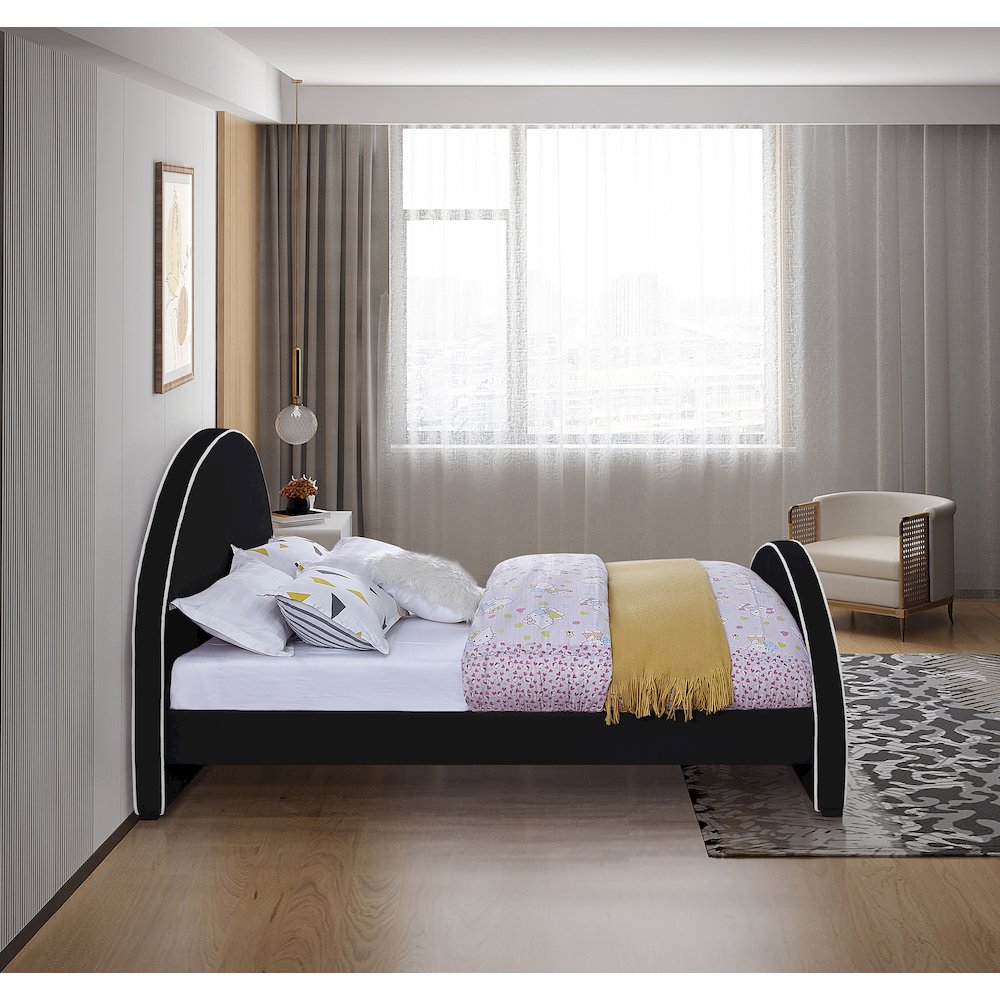 Brody Black Velvet Full Bed