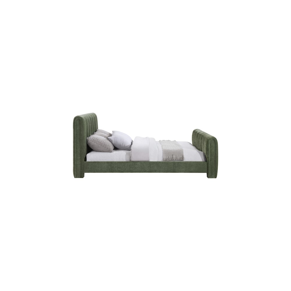 Camila Green Chenille Fabric Full Bed