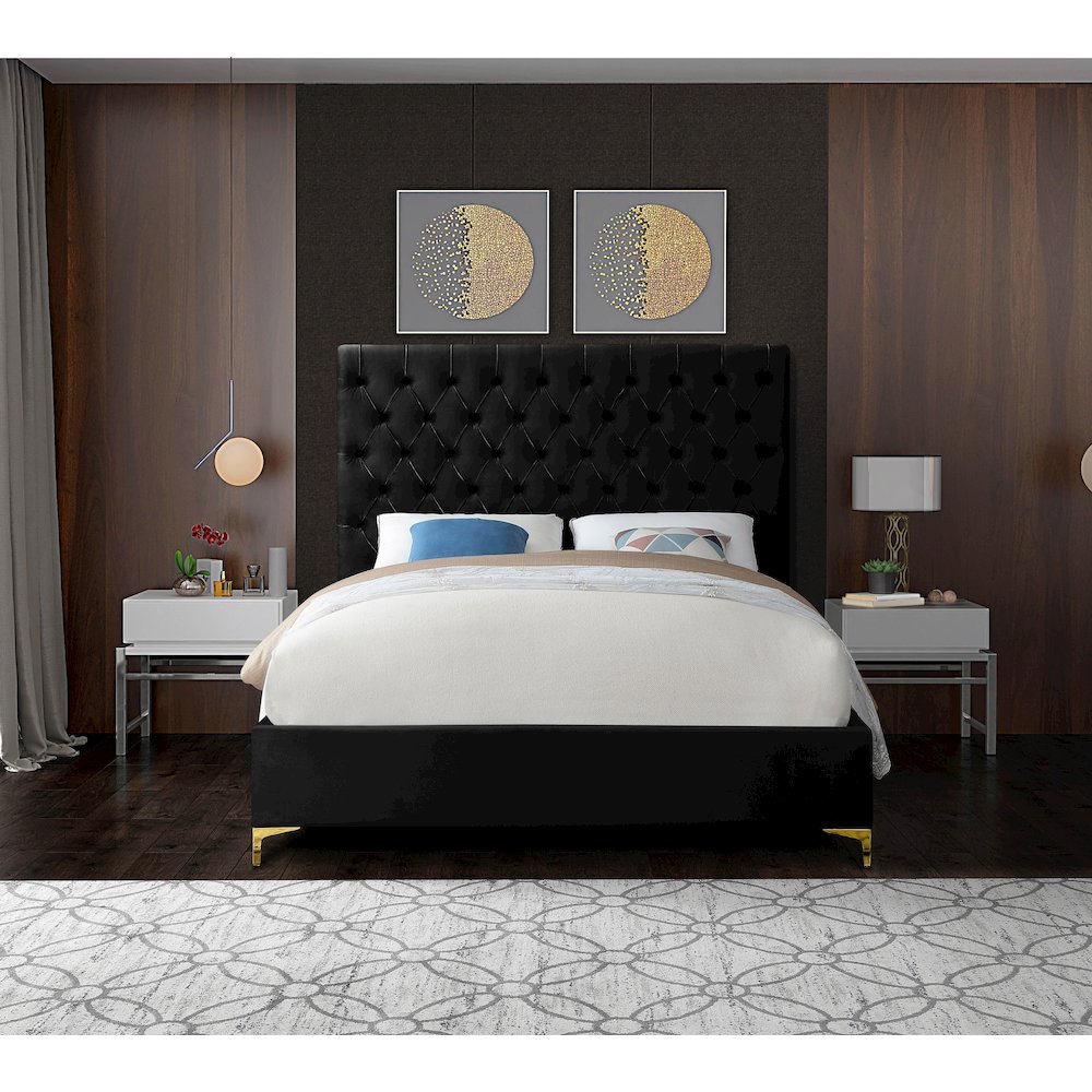 Cruz Black Velvet Full Bed