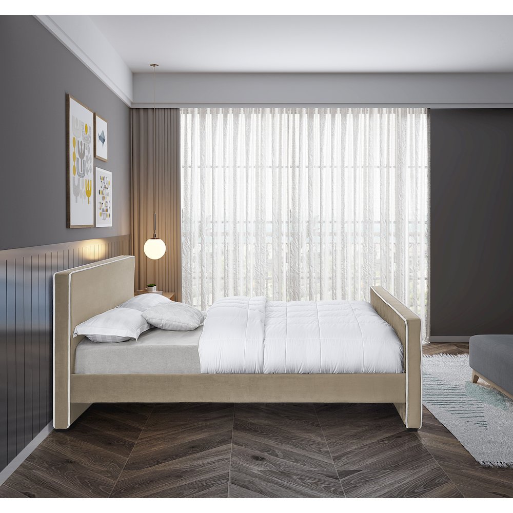 Dillard Beige Velvet Full Bed