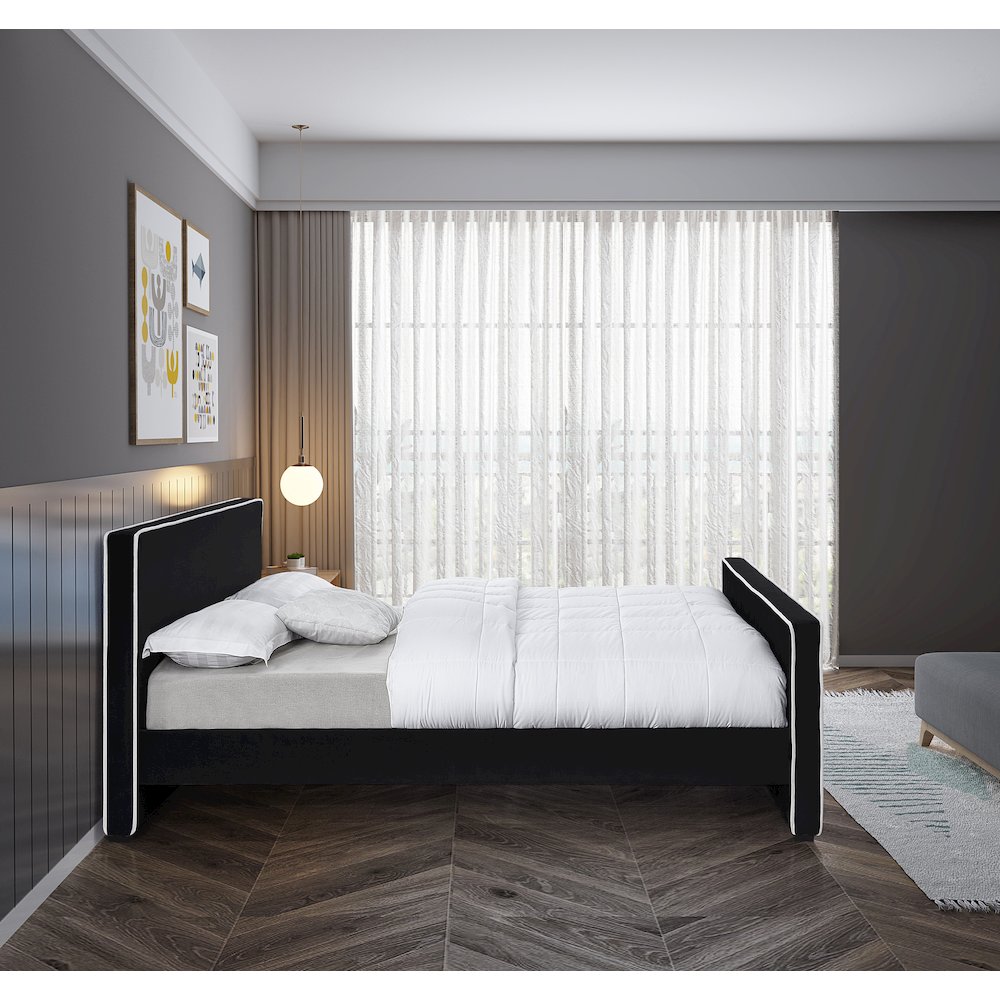 Dillard Black Velvet Full Bed