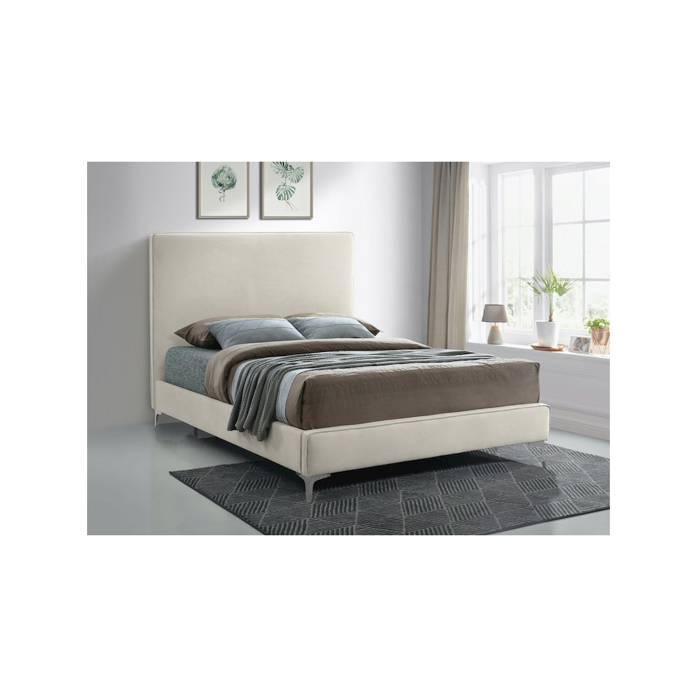 Geri Cream Velvet Full Bed