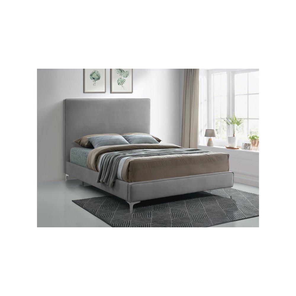 Geri Grey Velvet Queen Bed