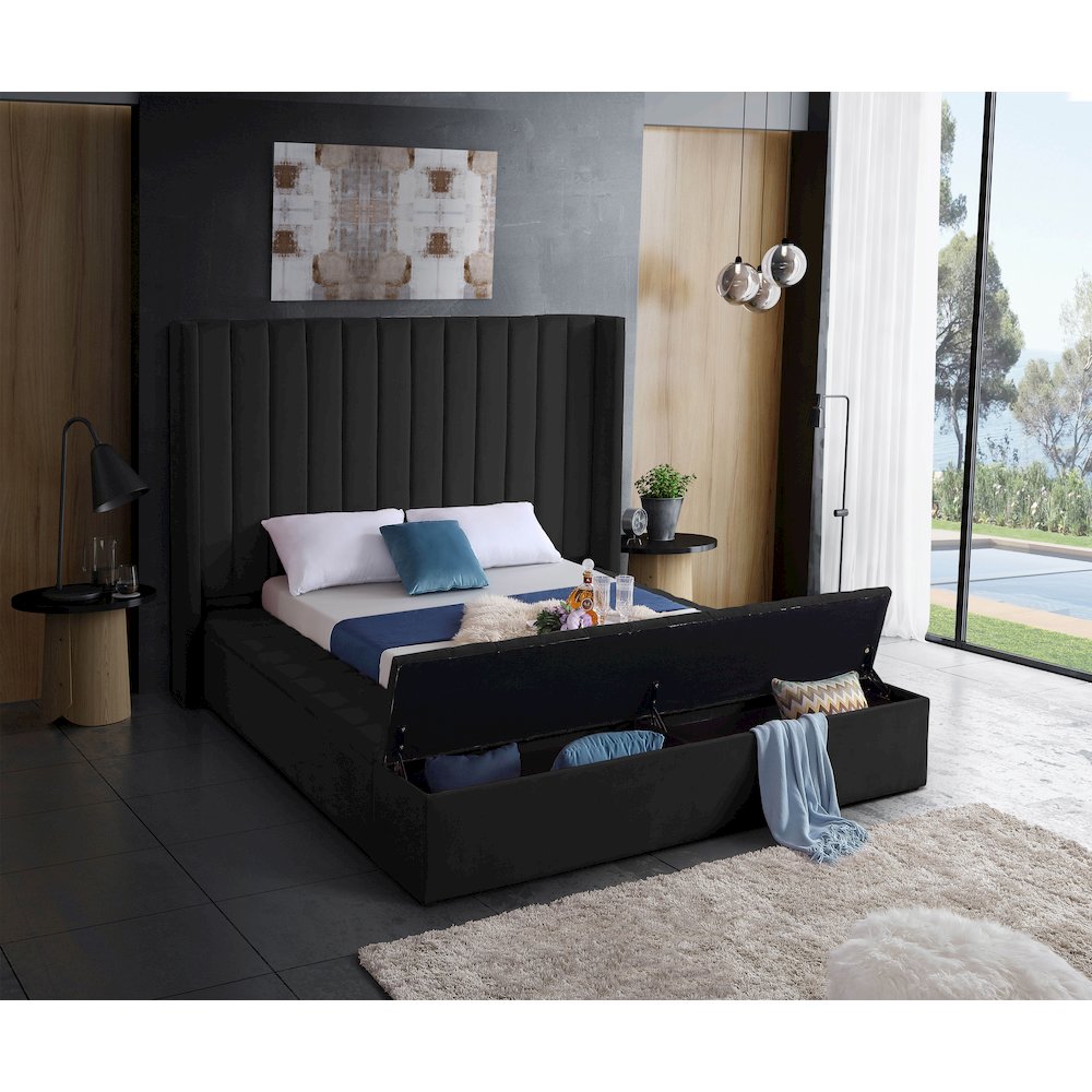 Kiki Black Velvet Full Bed