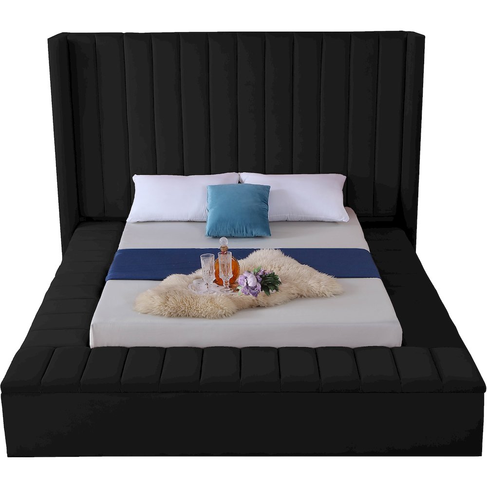 Kiki Black Velvet Full Bed