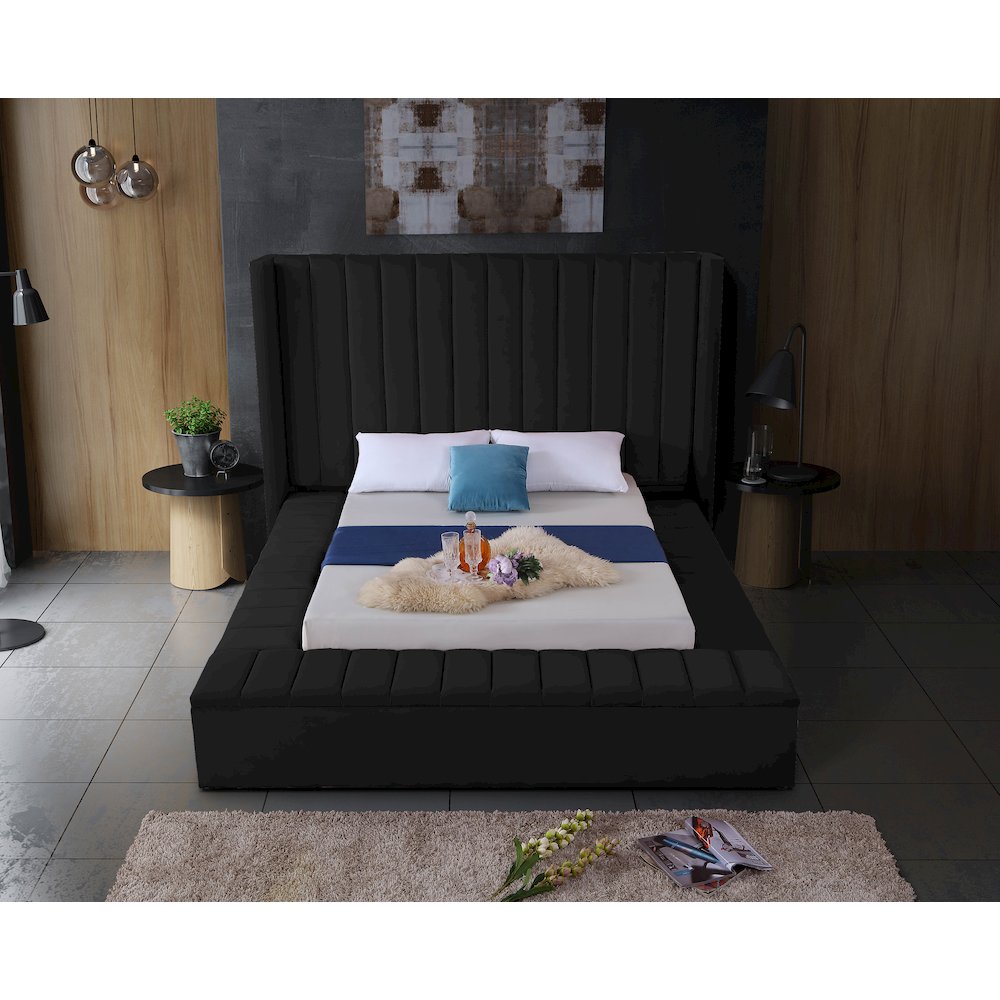 Kiki Black Velvet Full Bed