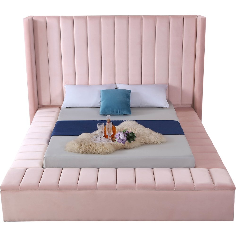 Kiki Pink Velvet Full Bed