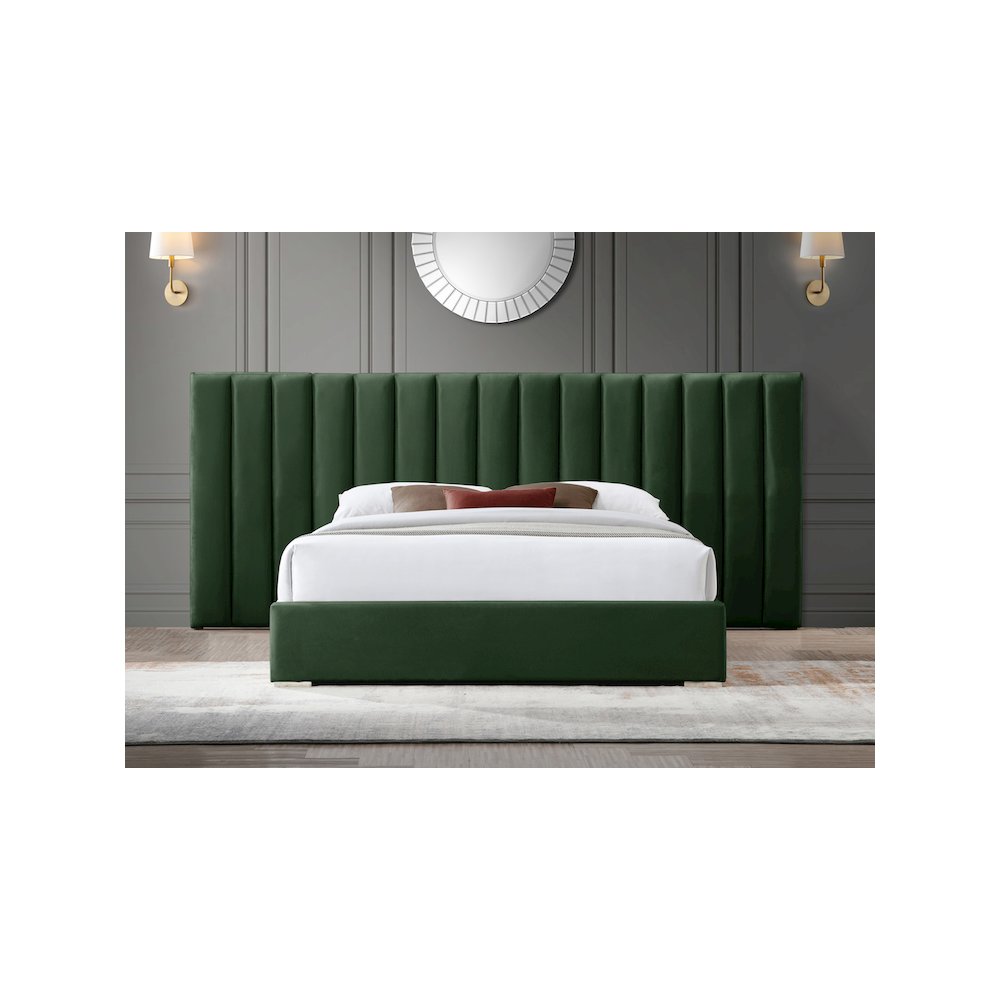 Pablo Green Velvet Queen Bed