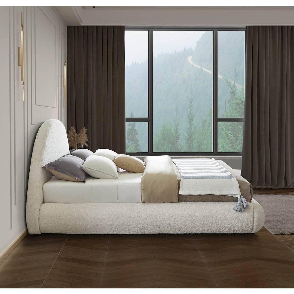Rudy Cream Teddy Fabric Full Bed
