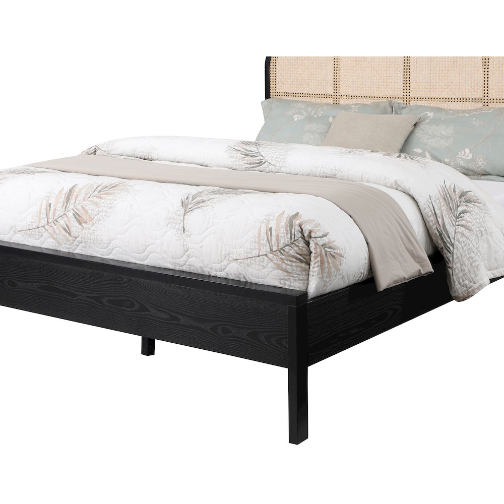 Siena Black Ash Wood King Bed