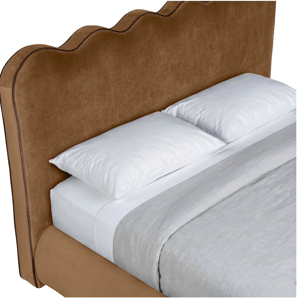 Tempo Saddle Velvet Upholstered Full Bed
