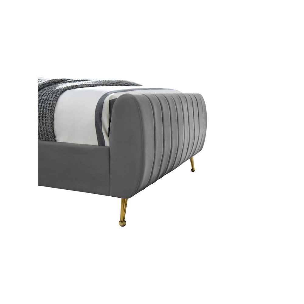Zara Grey Velvet Full Bed