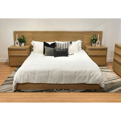 Sarasota King Bed with Wings in Natural Oak
