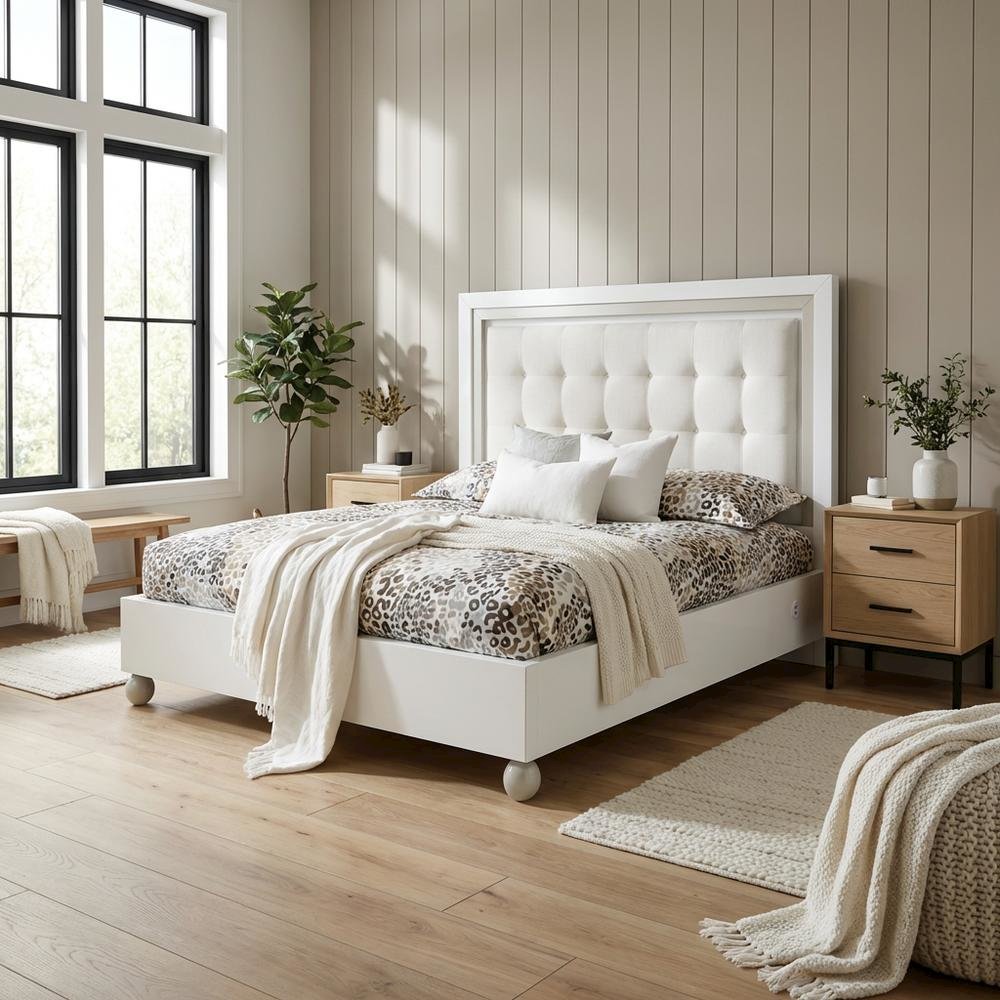 Sky Tower Queen Bed - Cloud White