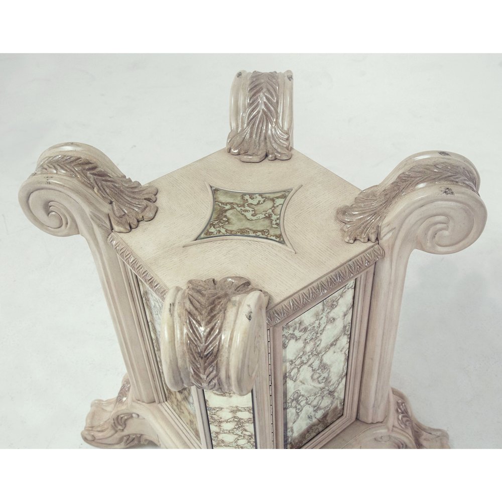 Platine de Royale Round Dining Table - Champagne