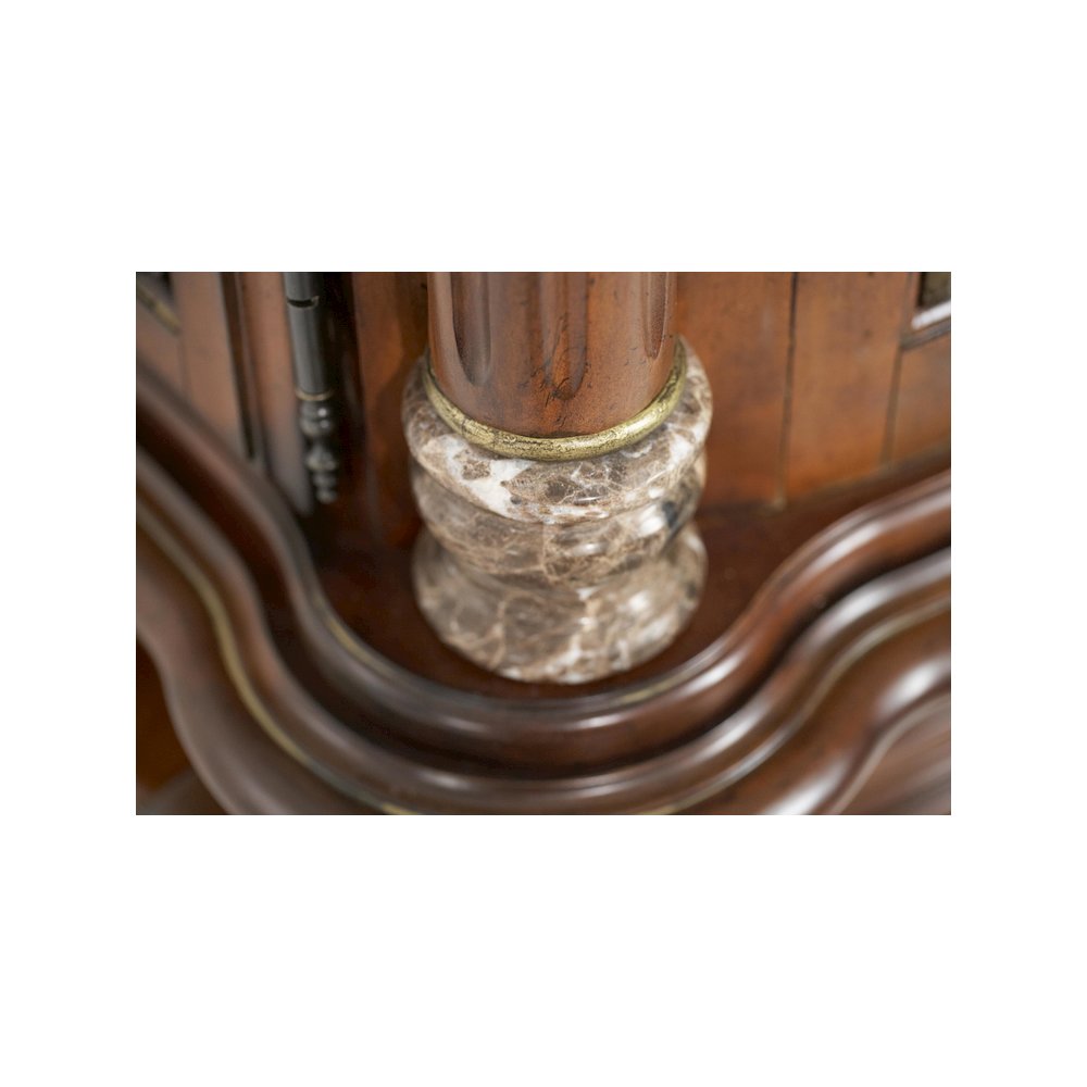 Villa Valencia China Cabinet with Lighted Top - Classic Chestnut
