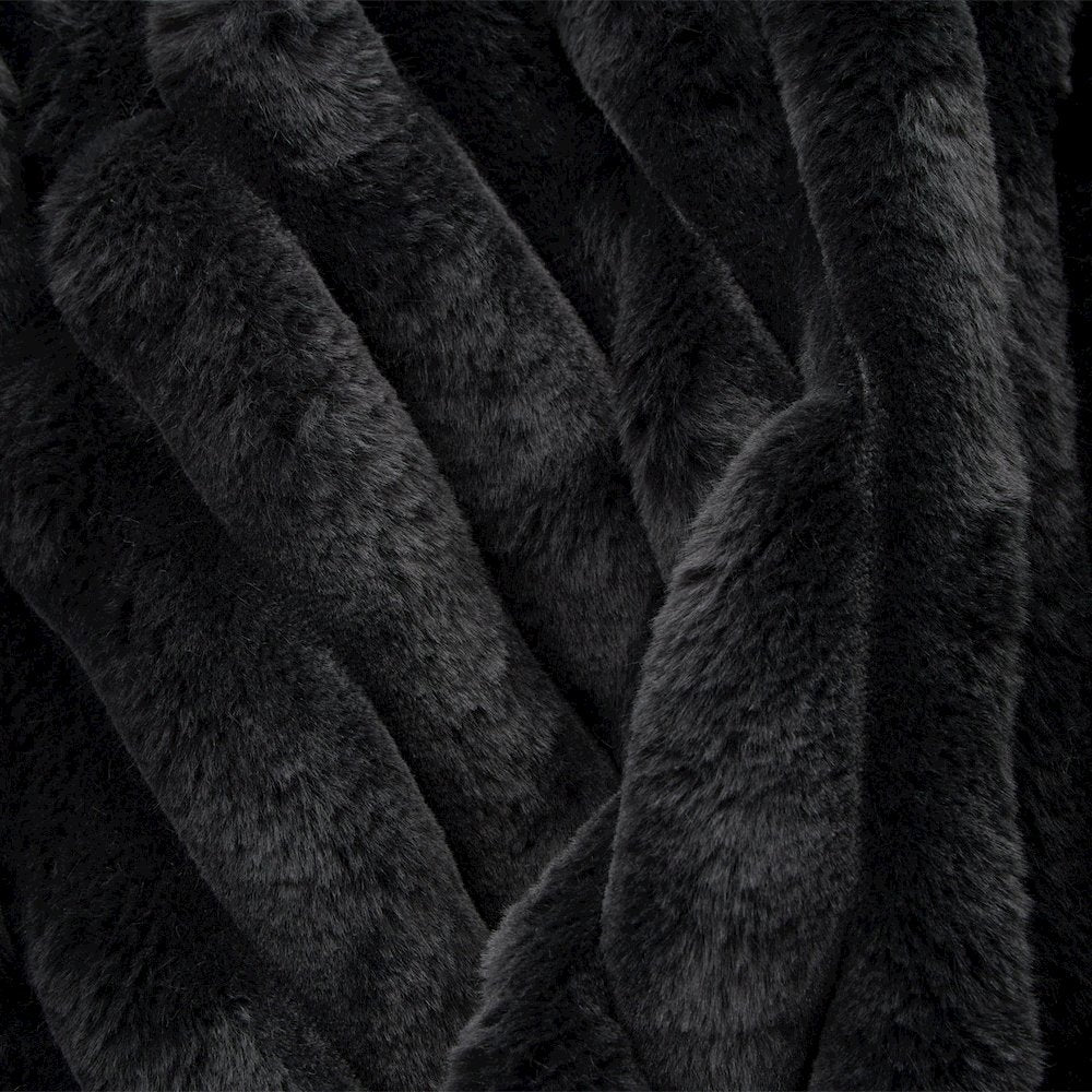 Parker 52"x72" Throw - Onyx