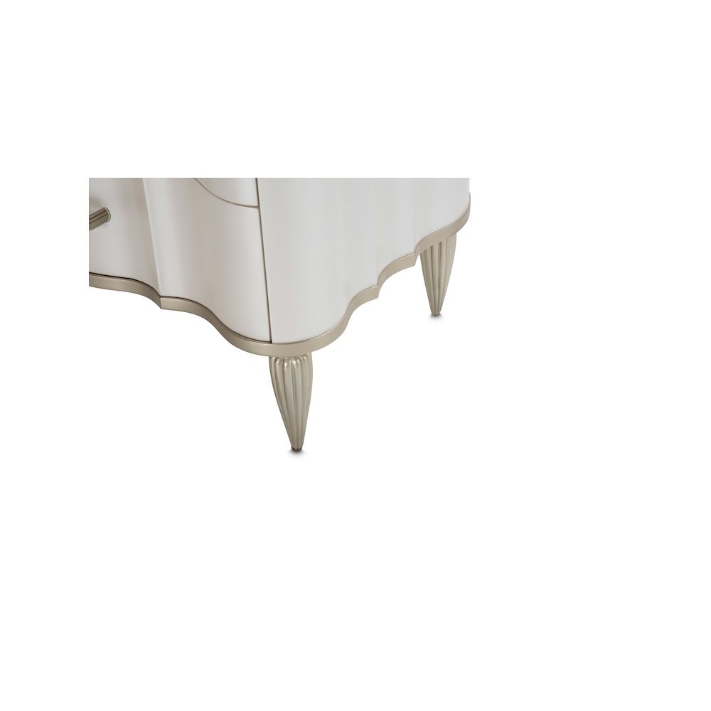 London Place Nightstand - Creamy Pearl