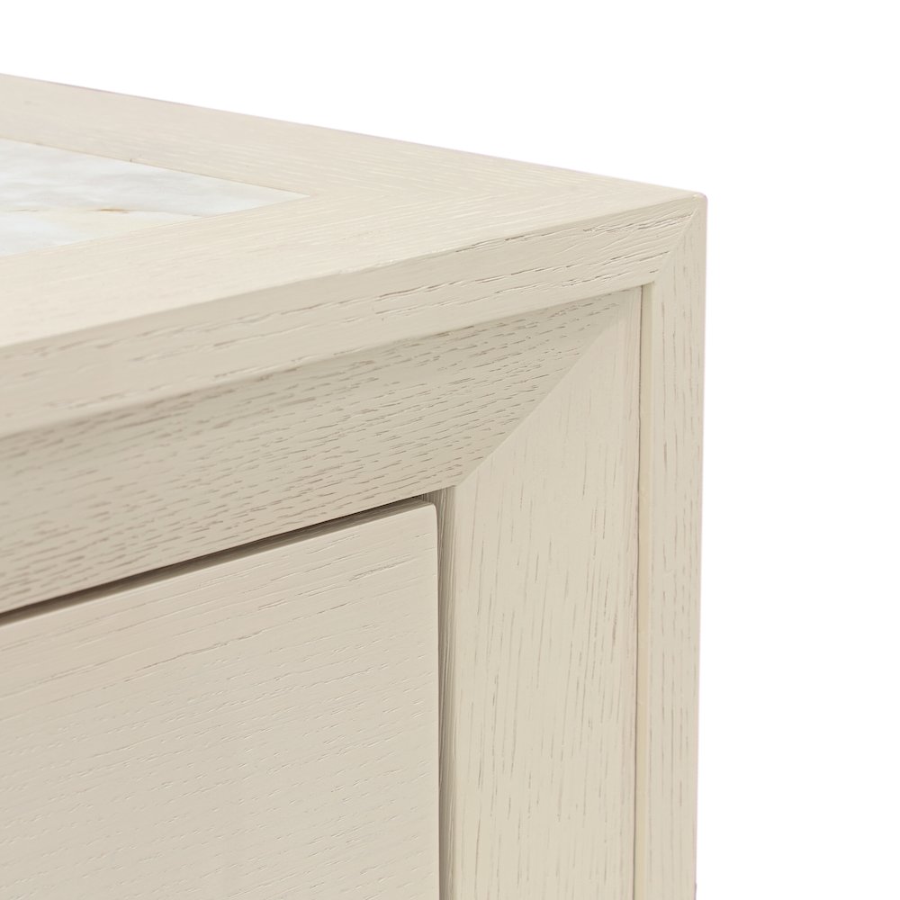 Portrait Dresser with LED Lights - Alabaster White