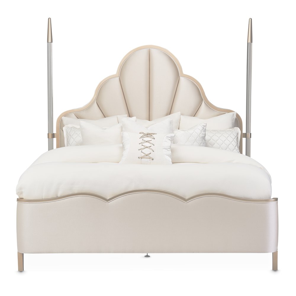 Malibu Crest Cal. King Scalloped Poster Bed - Chardonnay