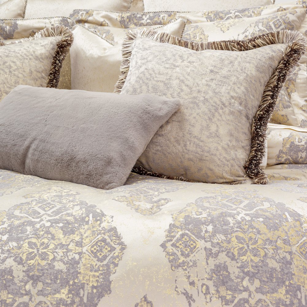 Bennett 10-Piece King Comforter Set - Champagne