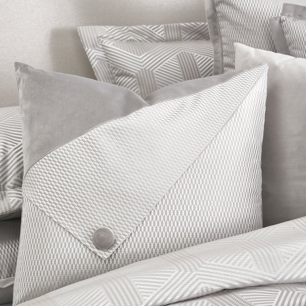 Nouveau 10-Piece King Duvet Set - Dove