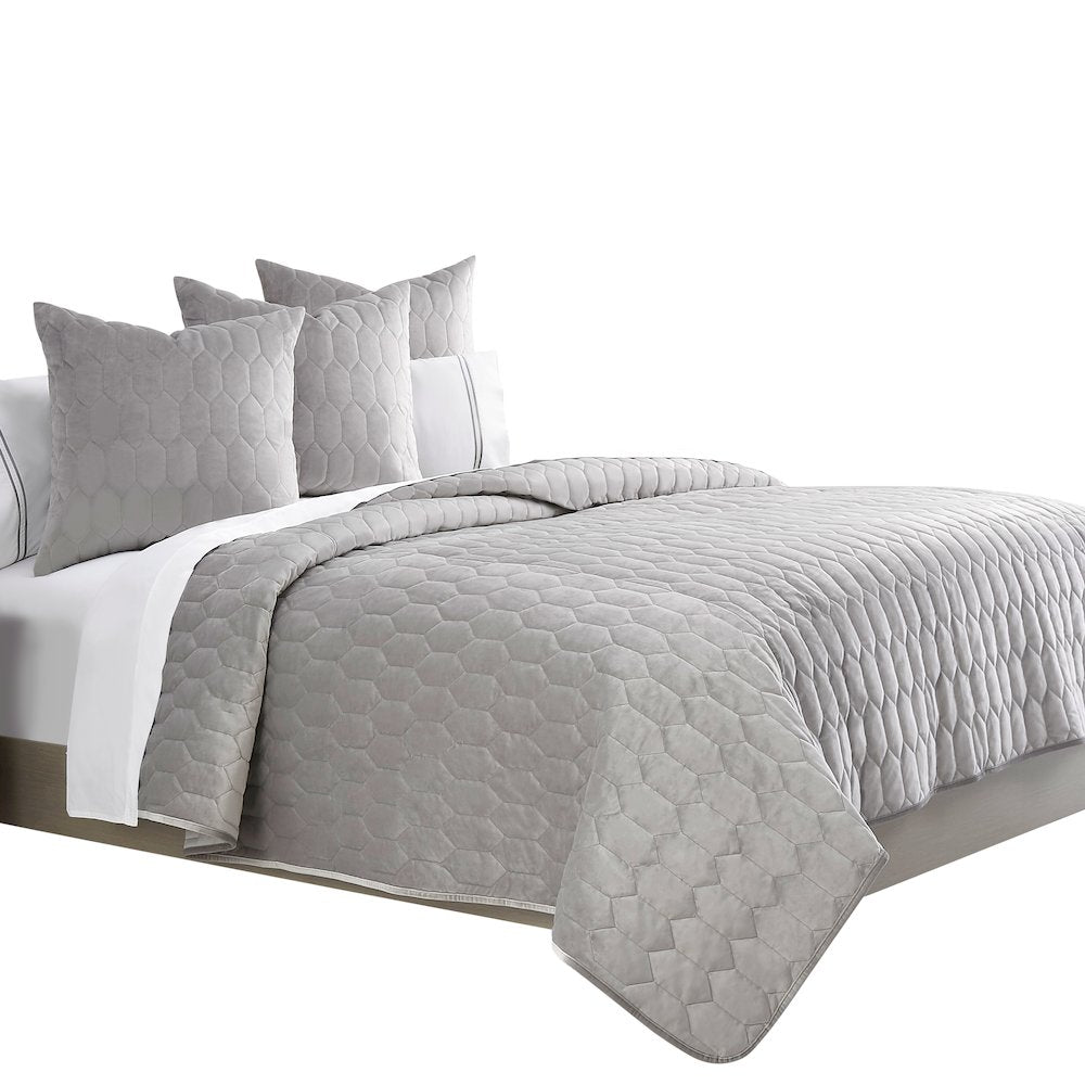 Affluent 4-Piece King Quilt Set - Dove