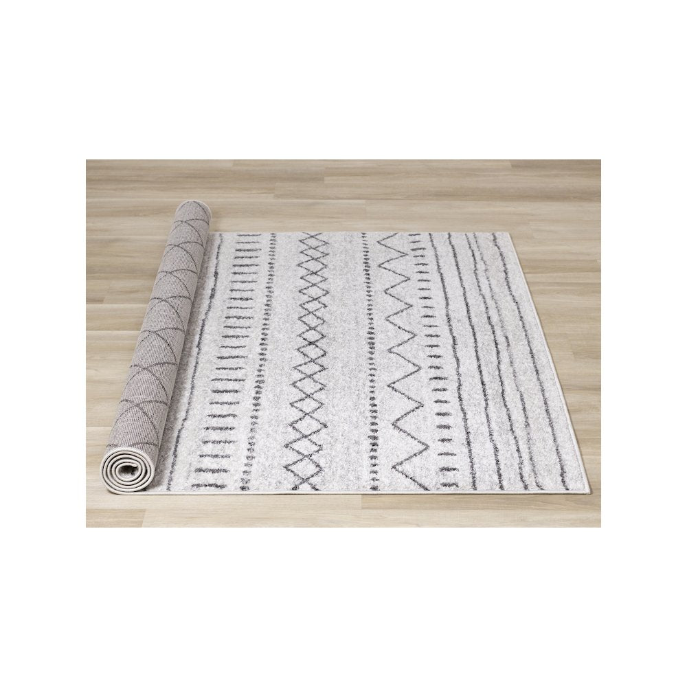 Lumos Grey White Tribal Patterned Rug, 7'10" x 10'6"