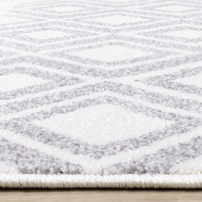 Claremont Grey White Southwest Area Rug, 5'3" x 7'7"