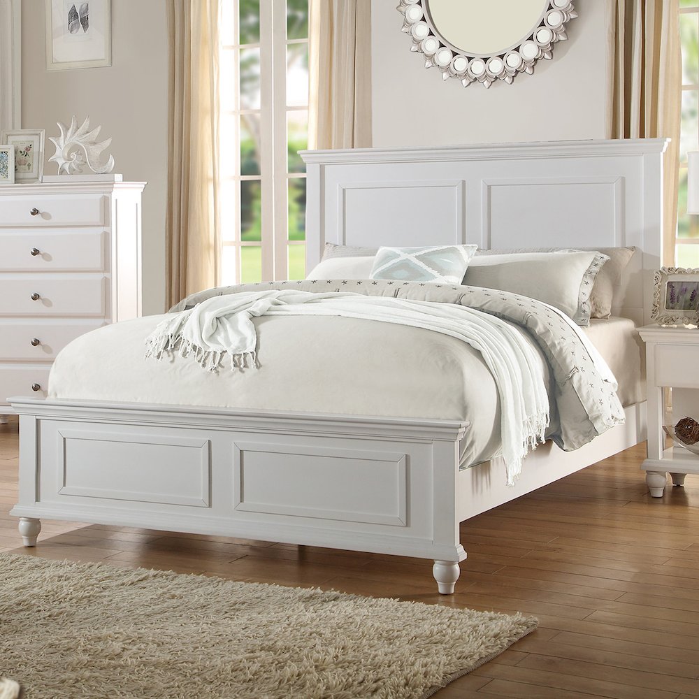 White Queen Size Wood Bed