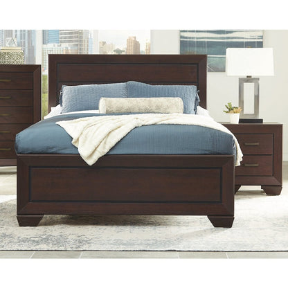Wood Queen Bed in Dark Cocoa Finish