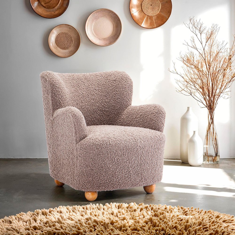 Evelio Modern Accent Chair with Wingback Design