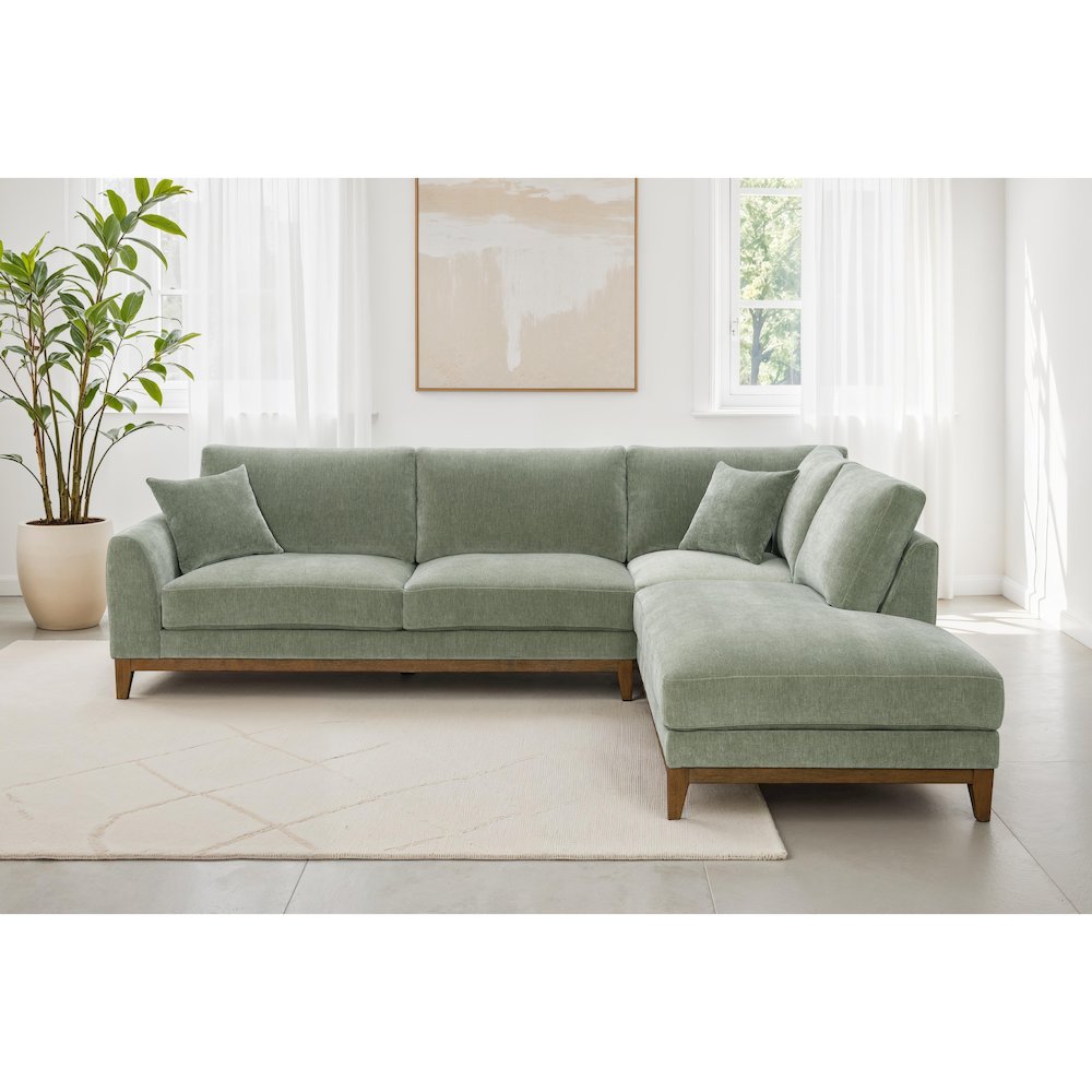 Naria Chenille Right-Chaise Sectional with Throw Pillows