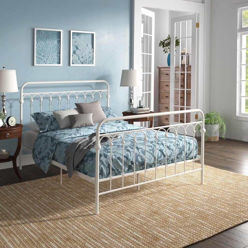 White Metal Arch Design Full Platform Bed