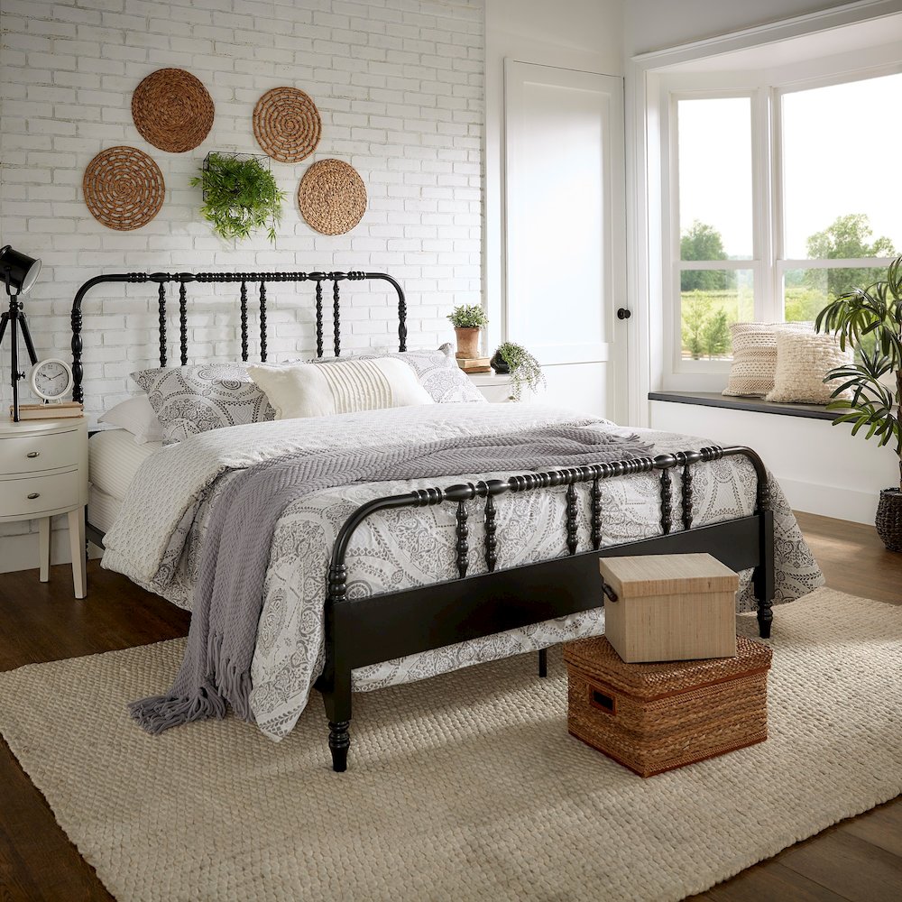 Black Finish Metal Spool Queen Bed