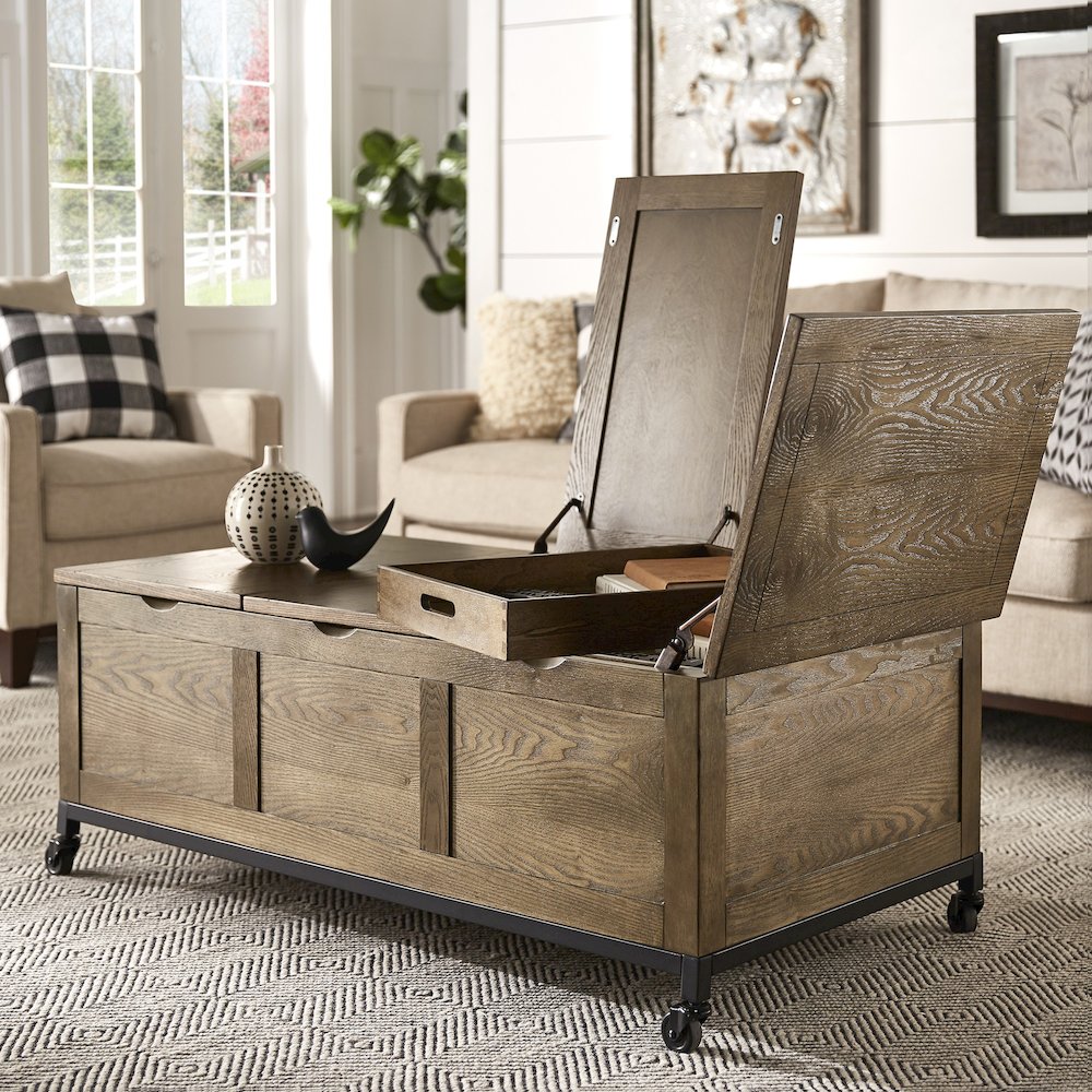 Trunk Rectangular Coffee Table With 1 Tray & Iron Casters