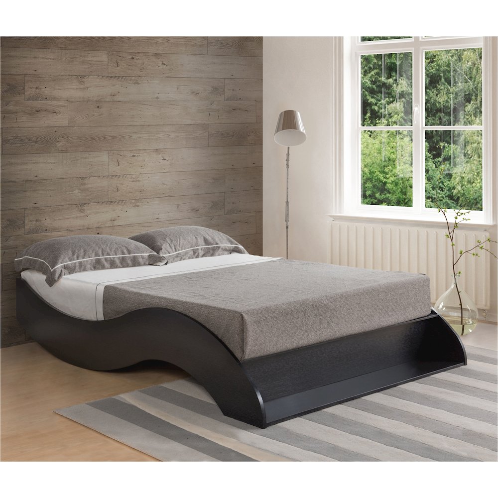 Marydel Modern Cappuccino Curved Platform Bed