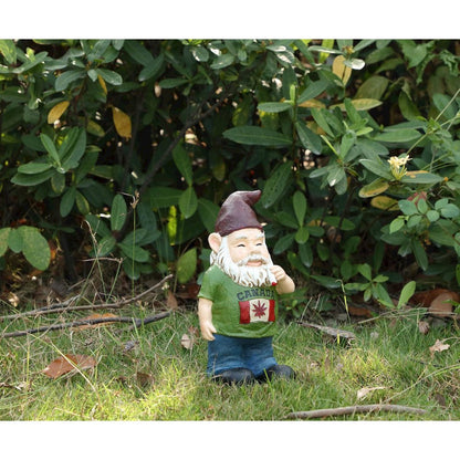 Canadian Gnome Smoking (Hi-Line Exclusive)