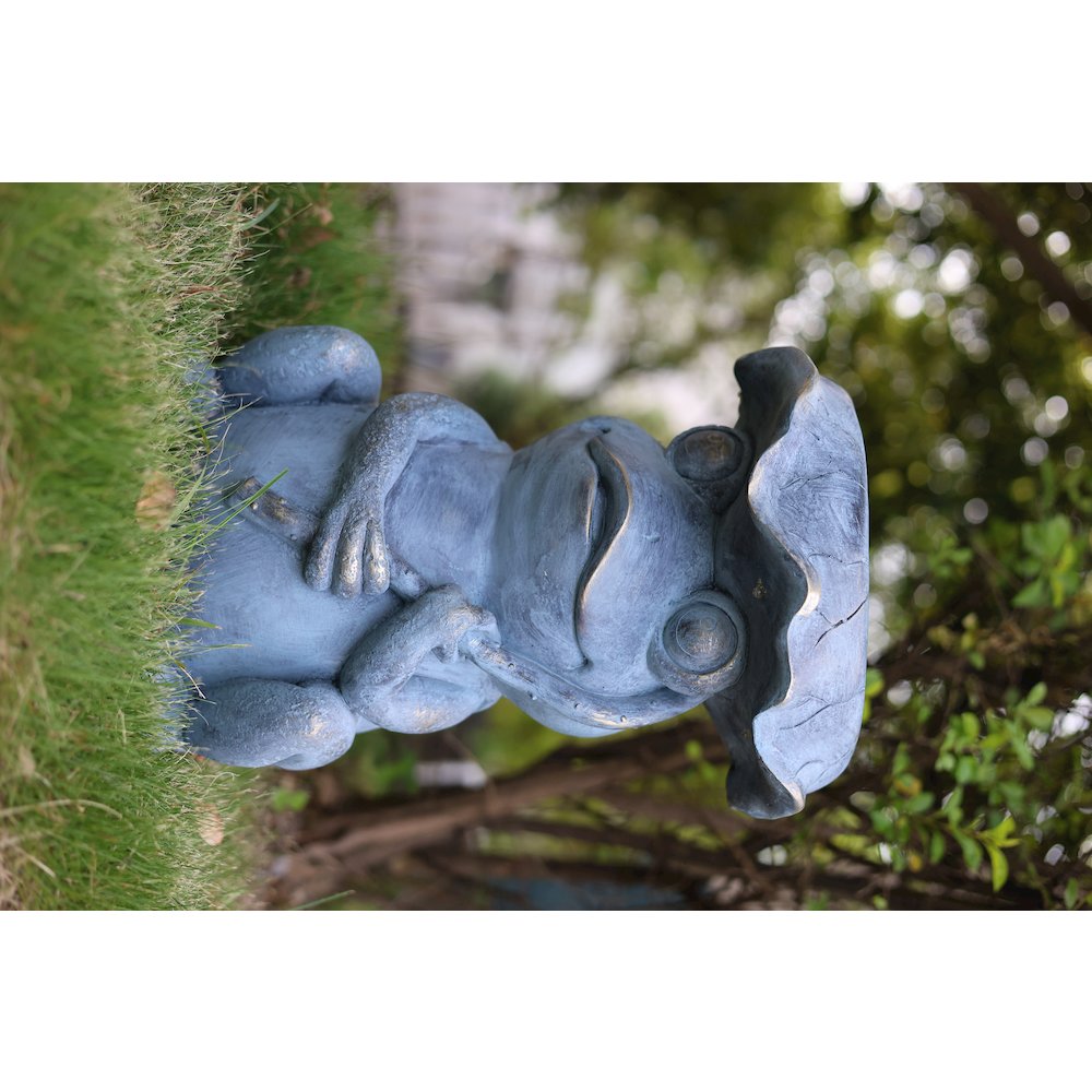 Frog Garden Statue Plant Stand Solar Light