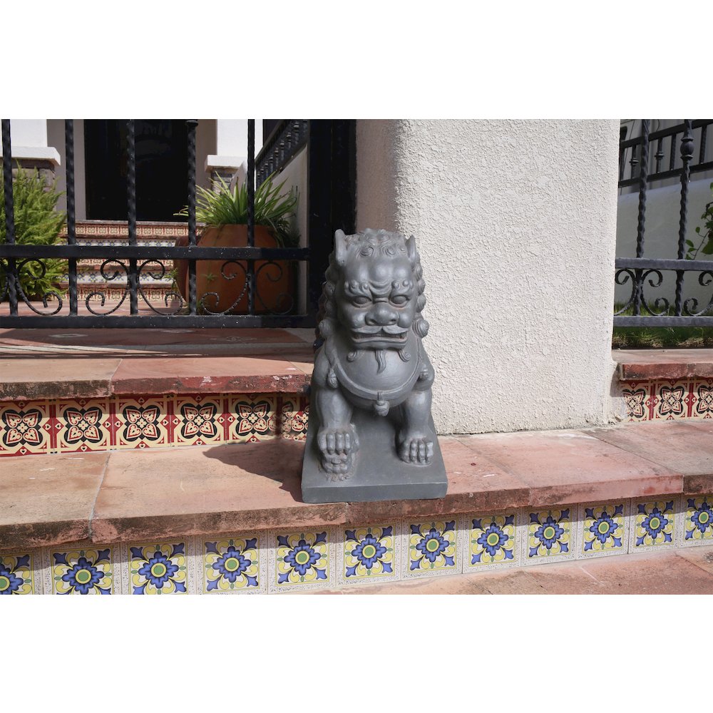 Foo Dog - Right Paw On Cub