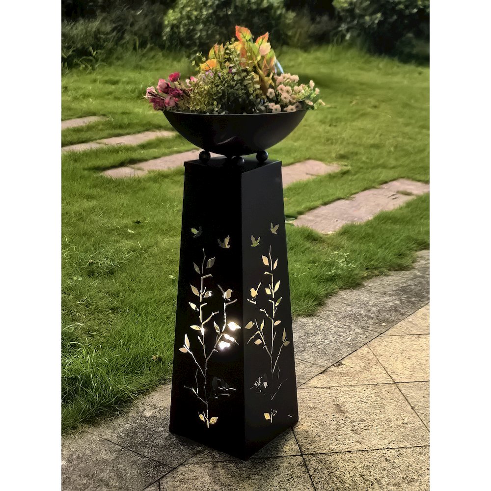 Solar Lighted Willow Branch Metal Planter Holder