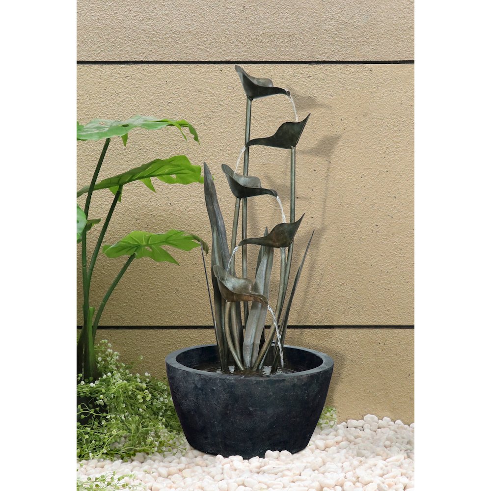 Metal Plant Fountain W/5 Leaves