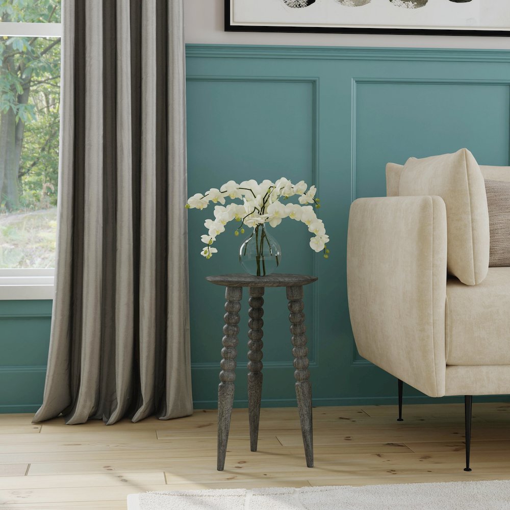 Fluornoy Wood Side Table, Gray