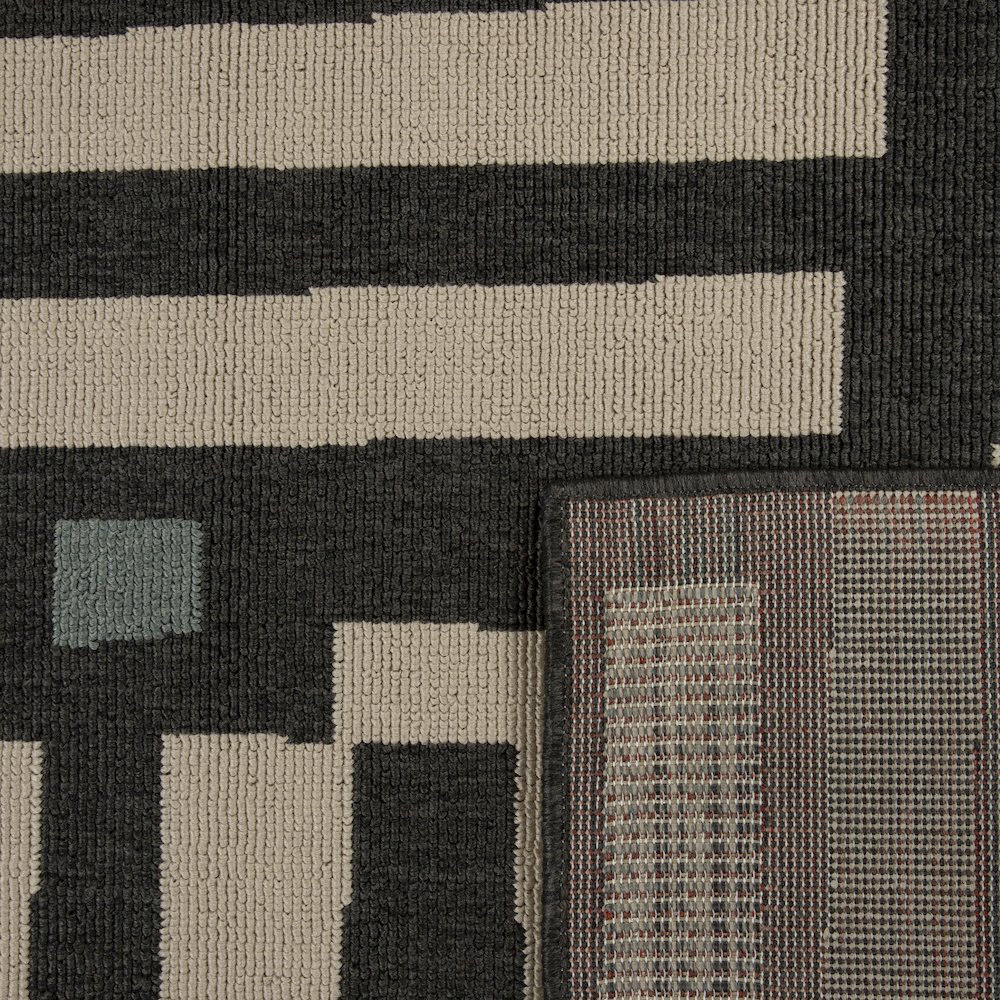 Mapa Durable Performance Area Rug Outdoor in Black/Ivory, 5' x 7'