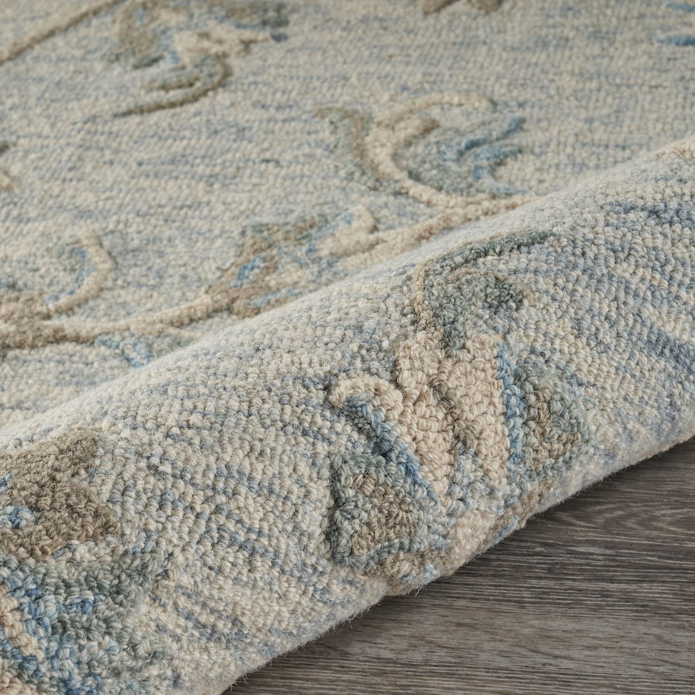 Mirroring Baby Blue Floral Bloom Area Rug 5'0"x7'0"