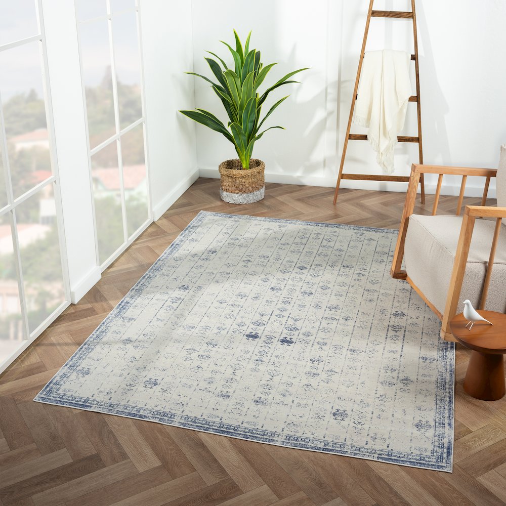 Aria Durable Performance Area Rug Indoor in Gray/Blue, 7'10" x 9'10"