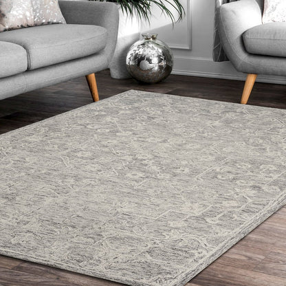 Juniper Wool Area Rug Indoor in Silver/Gray, 7' x 9'