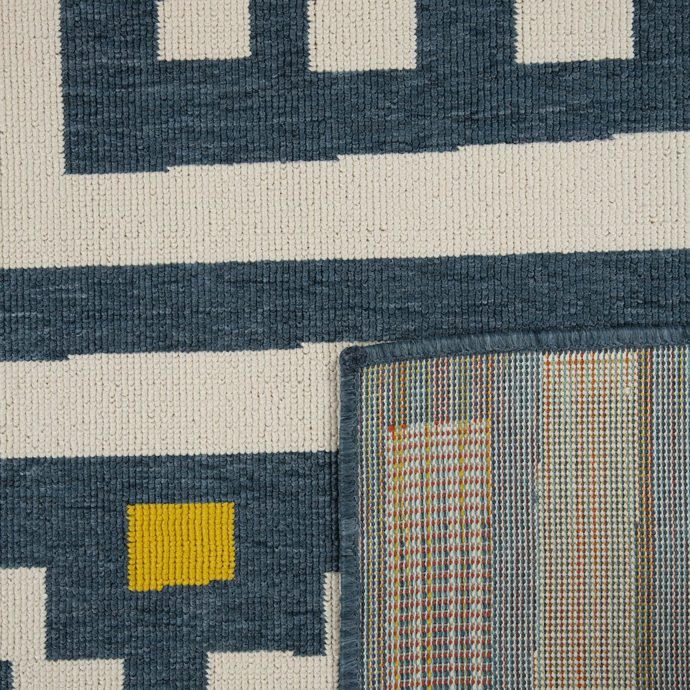 Mapa Durable Performance Area Rug Outdoor in Blue/White, 8' x 9'9"