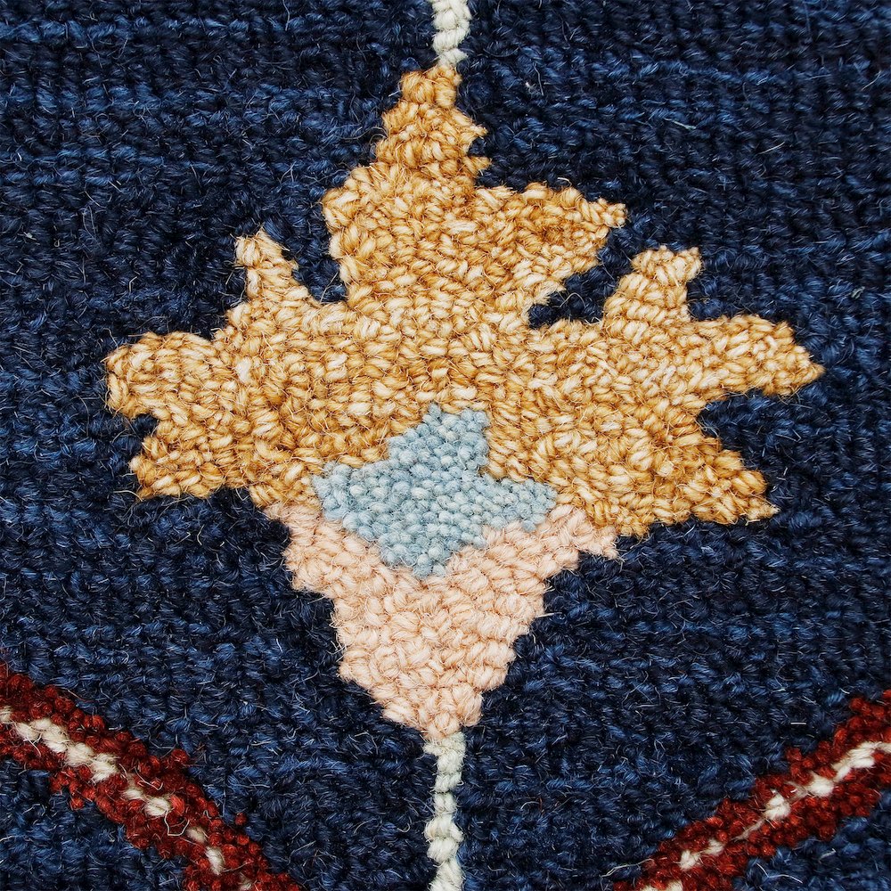 RugsA Navy/Red Trellis Wool Round Rug